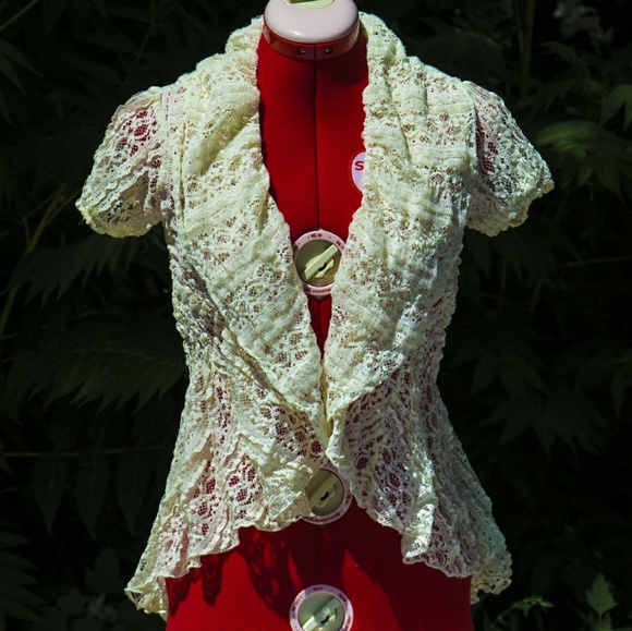 "Pretty Good" cream lace shrug - Picture 1 of 5